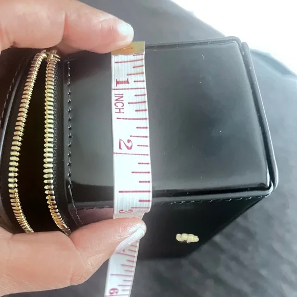 TORY BURCH• Patent Leather Black Vanity small Handbag - Picture 10 of 10